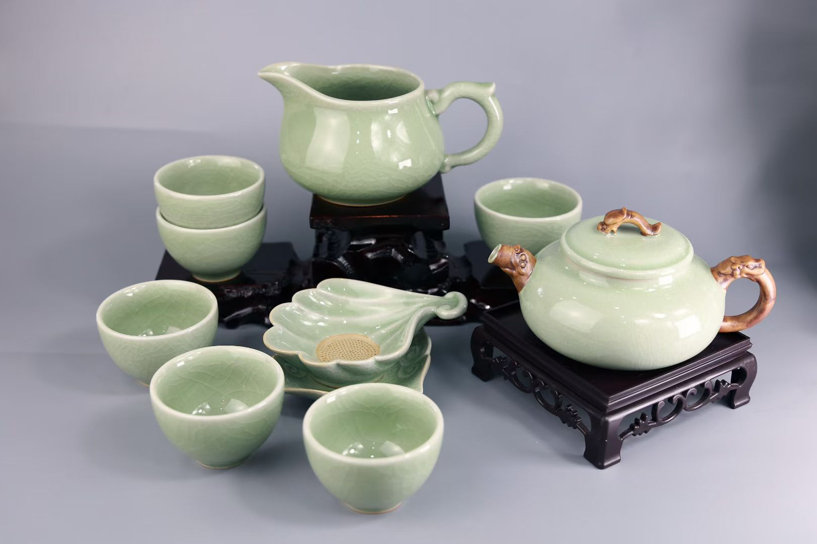 豆绿玉龙壶茶具套装